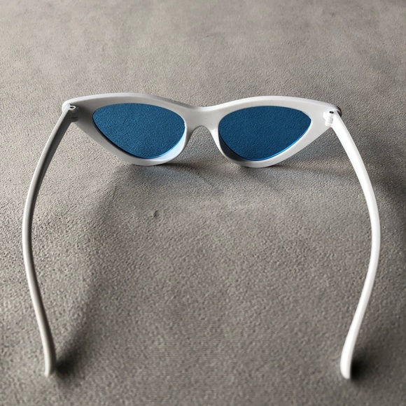 White Cat Eye Sunglasses with Blue Lens ~ Brand New! - Picture 4 of 6